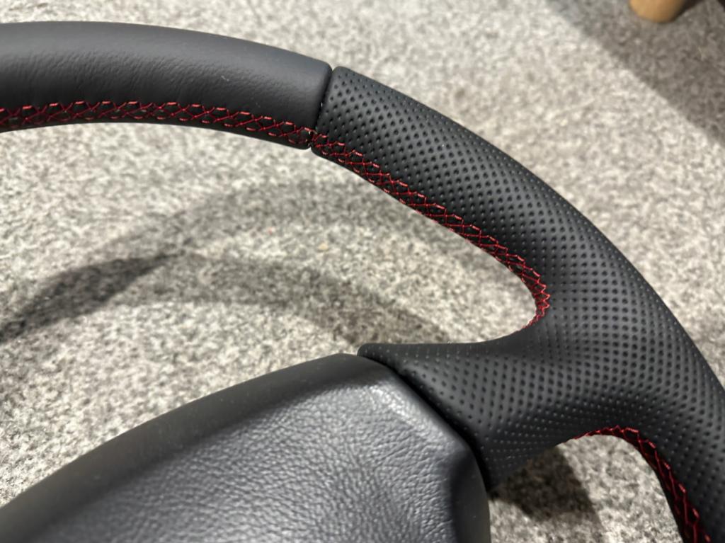 Subaru Impreza WRX Momo GD GC8 GG Forester  volant s novým obšitím