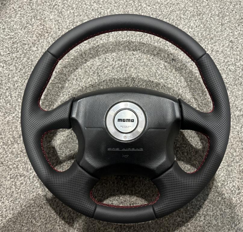 Subaru Impreza WRX Momo GD GC8 GG Forester  volant s novým obšitím