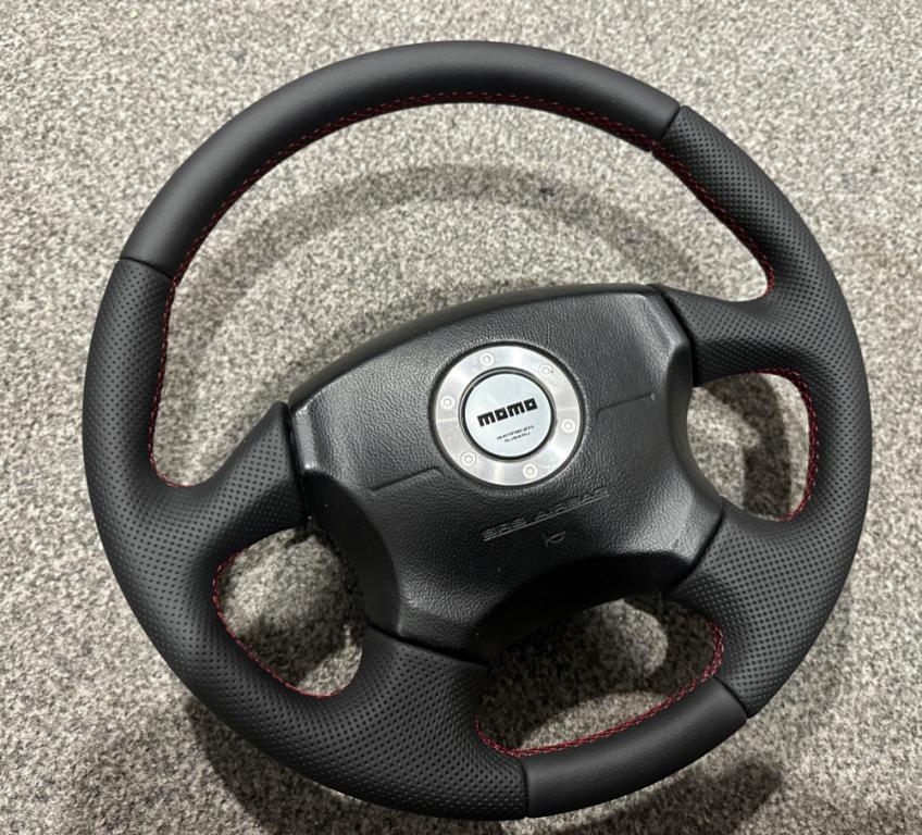 Subaru Impreza WRX Momo GD GC8 GG Forester  volant s novým obšitím
