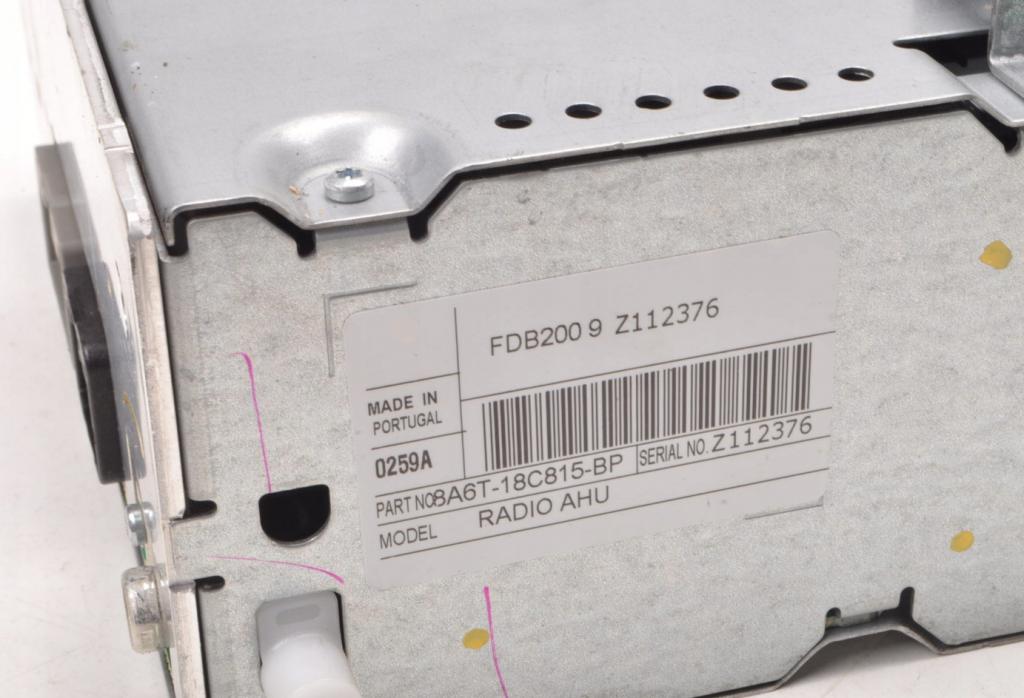 FORD FIESTA VI (CB1, CCN) 2008 - 2022   1.6 TDCi 66 kW 2008 - 2012  RADIO 8A6T-18C815-BP (Audio zariadenia)
