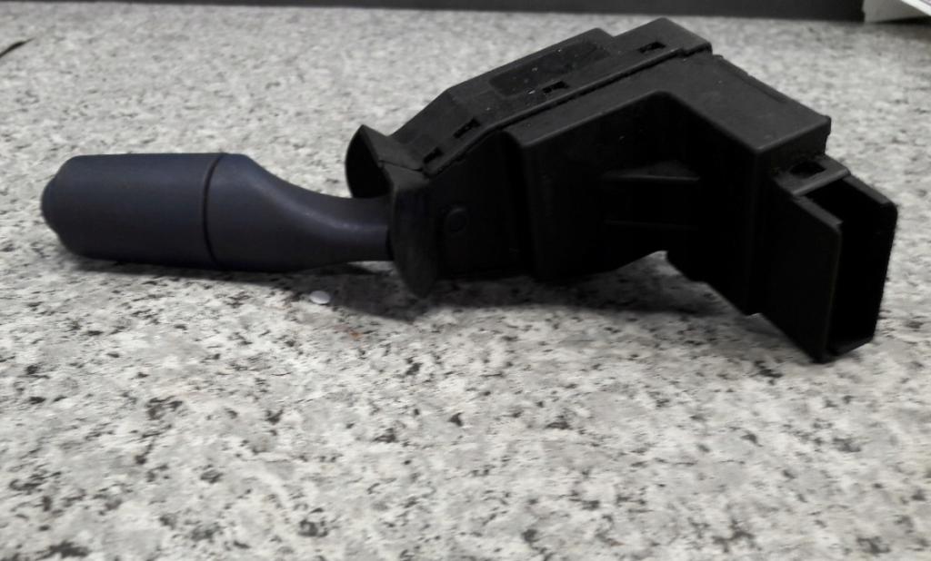 smart fortwo I spínač stieračov 993794005