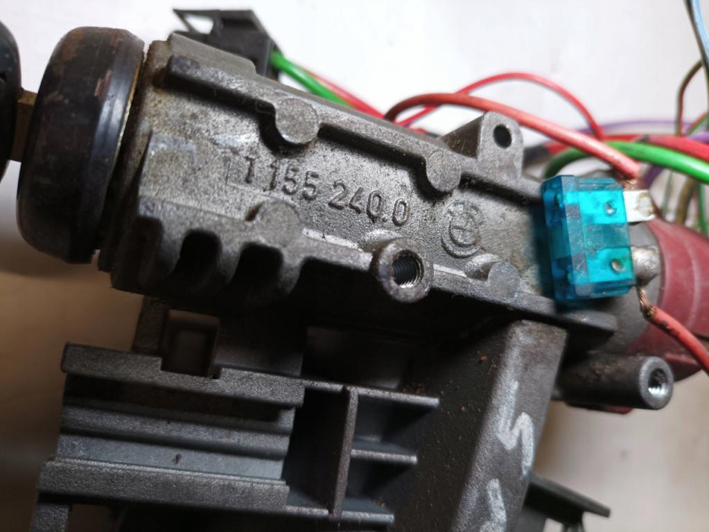 BMW 5 E34  1988  SEDAN 4D 2.4TD 115KM 87-96 2500 spinačka 1155240