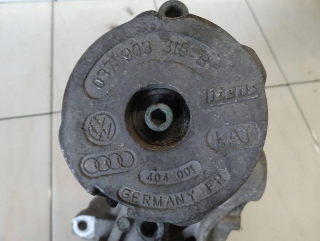SEAT CORDOBA I 1.6 B 2001 DRŽIAK MOTORA 037903143G 037903315B
