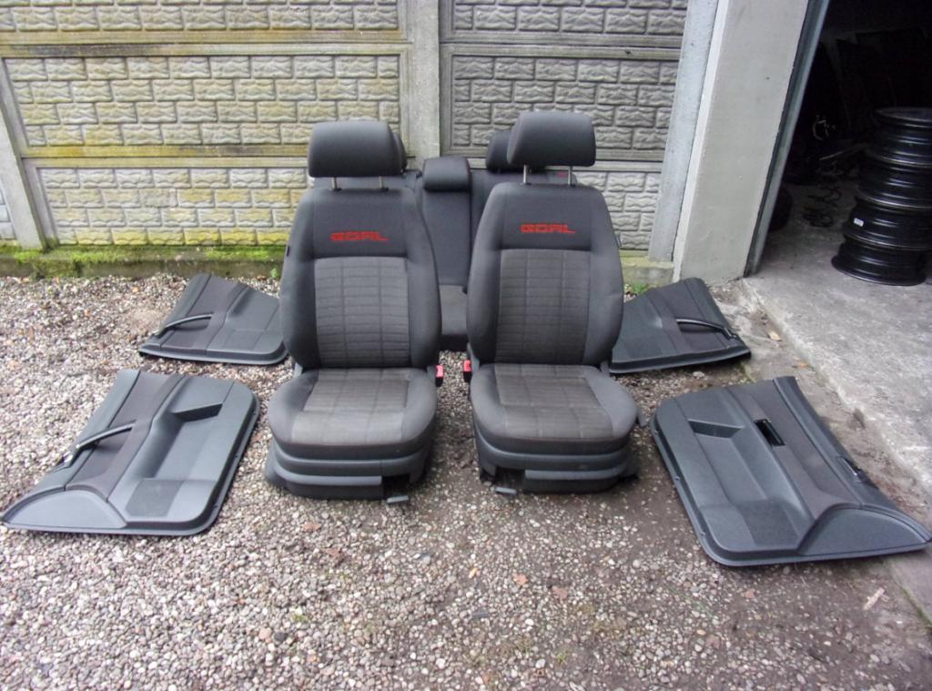 VW Polo 9N Lift 05-09 5D Nice EU Goal Sada sedadiel predné zadné bočné panely 