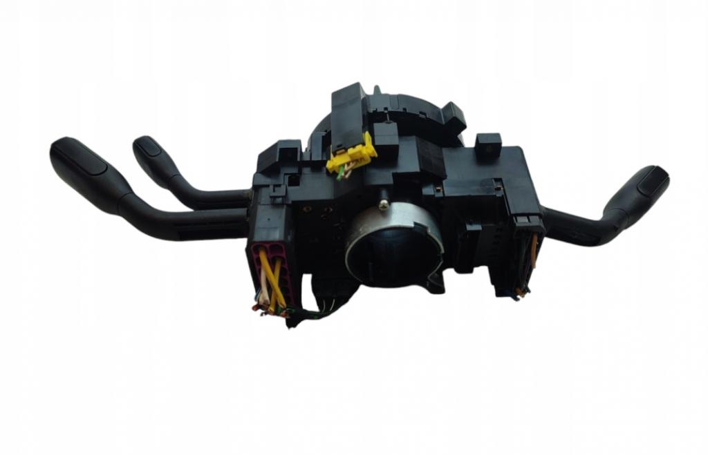 AUDI A4 B5 Avant (8D5) 1994 - 2002    2.5 TDI 110 kW [150 KM] olej napędowy 1997 - 2001  Prepínač kombinovaný 4D0953513D (Prepínače, spínače, tlačidlá a ovládače kúrenia)