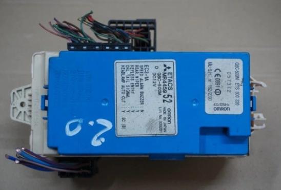 PAJERO PININ 2,0 GDi modul komfortu - poistkova skrinka  MR445952 