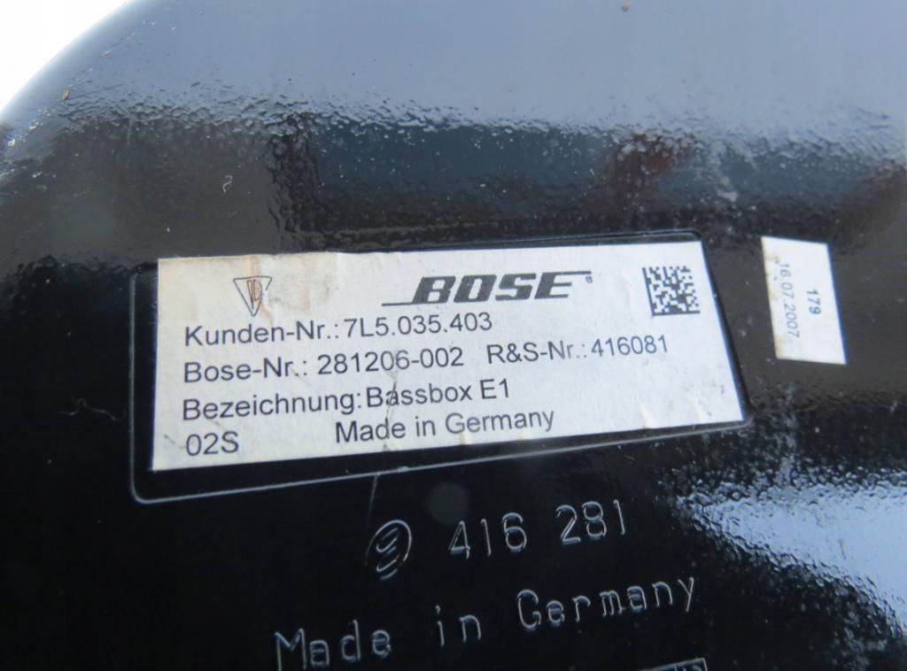 PORSCHE CAYENNE 4.8 V8 SUBWOOFER REPRODUKTOR 7L0035403