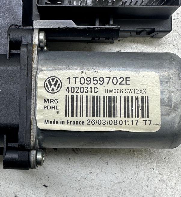 Škoda Octavia Mk2 (1Z) Motorček na ovládanie okien predných dverí 1T0959702E 1K0959792K