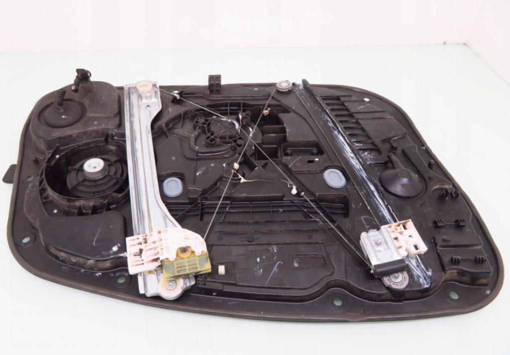 HYUNDAI i30 Mechanizmus okna predný pravy 82480A6010 82460A5000