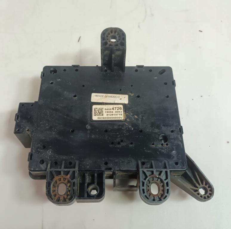 CHEVROLET CAMARO 2015 - 2022    2.0 Turbo 202 kW [275 KM] benzyna 2016 - 2022  Skrinka poistková 84044726 (Poistkové skrinky)