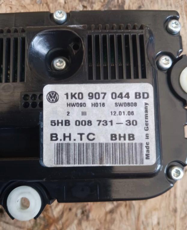 VOLKSWAGEN JETTA   2006 77KW   1896 Panel ovládania kúrenia 1K0907044BD (Prepínače, spínače, tlačidlá a ovládače kúrenia)