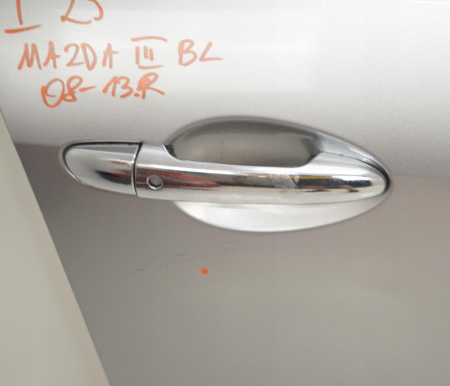 MAZDA 3 BL 08-13R dvere predné pravé 38P
