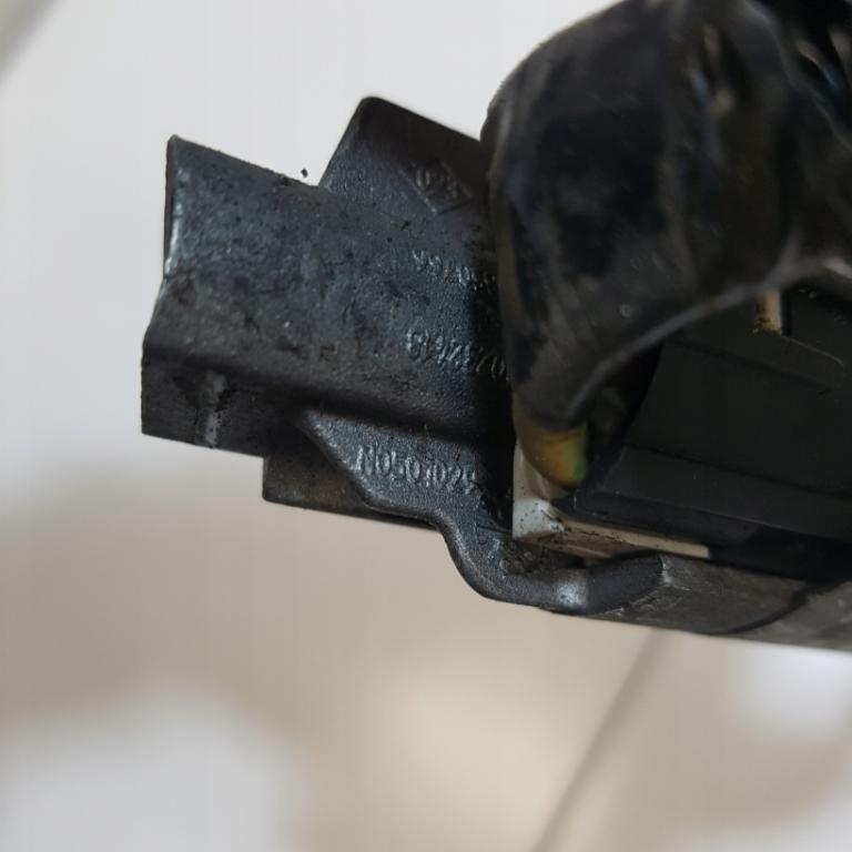 RENAULT TRAFIC 2 ZAPAĽOVACIA VLOŽKA S KĽÚČOM N0501029