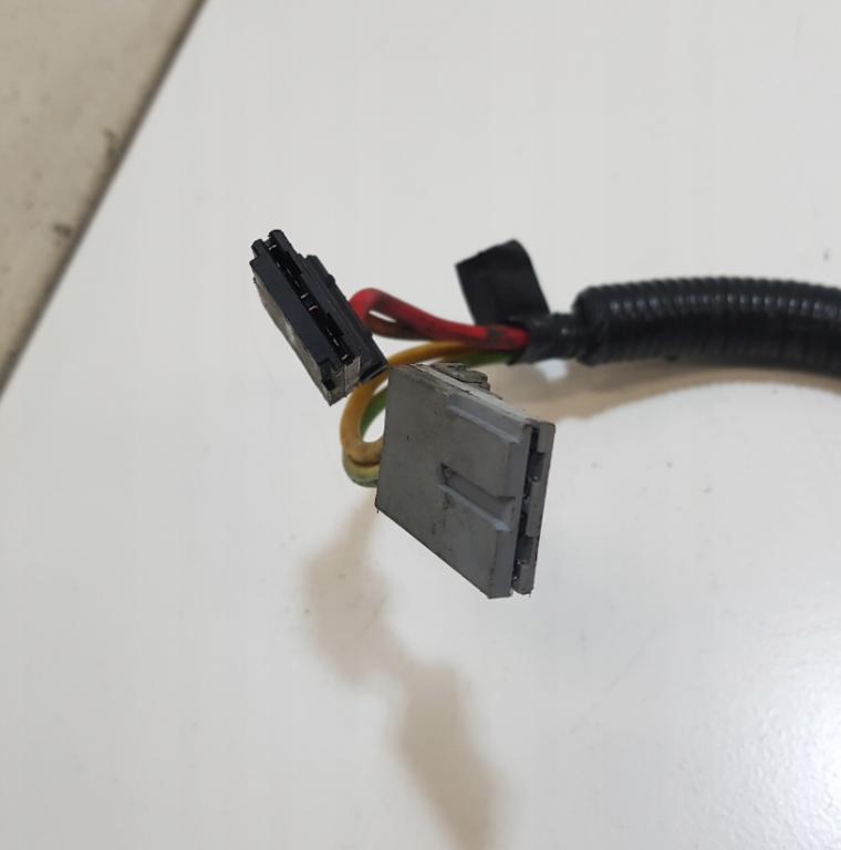 RENAULT TRAFIC 2 ZAPAĽOVACIA VLOŽKA S KĽÚČOM N0501029