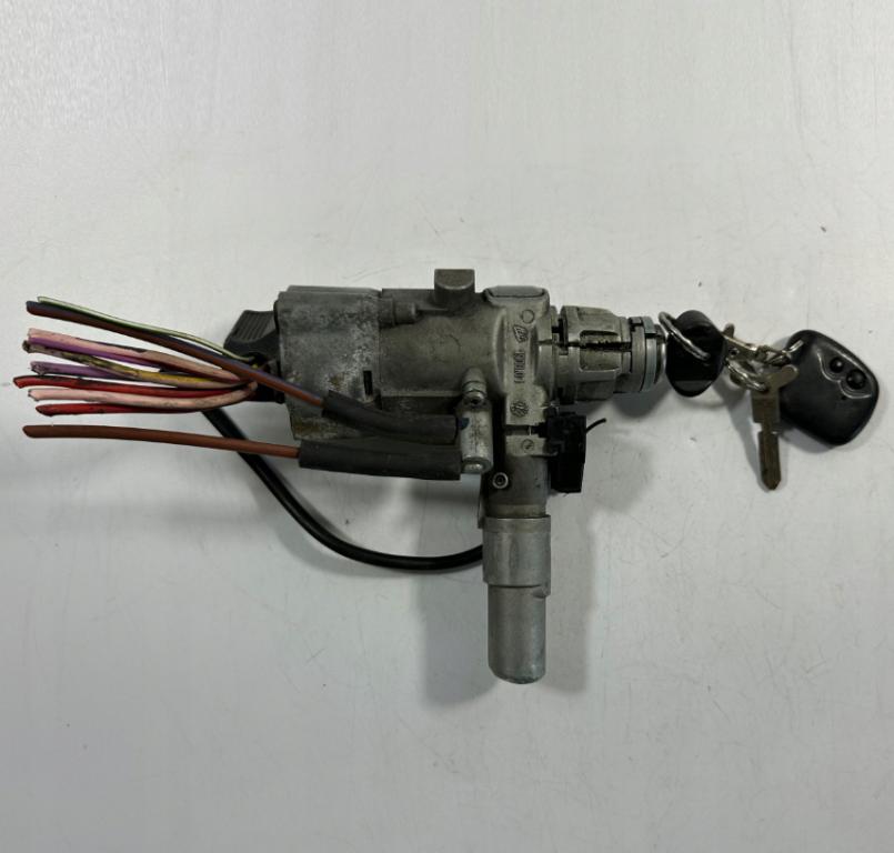 MERCEDES-BENZ 190 (W201) 1982 - 1993    D 2.5 (201.126) 66 kW [90 KM] olej napędowy 1985 -  spinačka 190001 (Spínacie skrinky a kľúče)