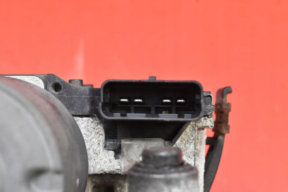 PEUGEOT 508 I (8D_) 2010 - 2018    2.0 HDi 103 kW [140 KM] olej napędowy 2010 - 2018  Mechanizmus stieračov ľavy predný 9677472580