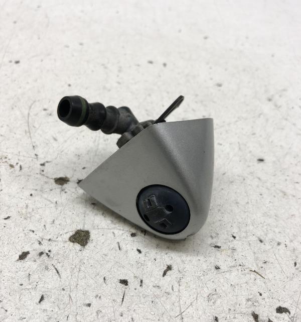 BMW X5 E53 Tryska ostrekovača svetlometov