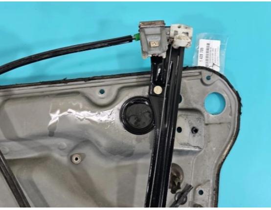VW GOLF IV  5D MANUALNY mechanizmus okná predné ľavý