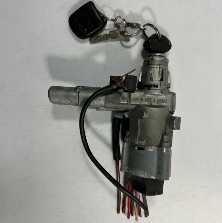 MERCEDES-BENZ 190 (W201) 1982 - 1993    D 2.5 (201.126) 66 kW [90 KM] olej napędowy 1985 -  spinačka 190001 (Spínacie skrinky a kľúče)