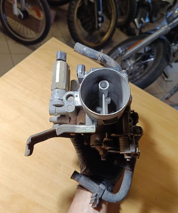 Nissan Almera Škrtiaca klapka AFH45M46 8622