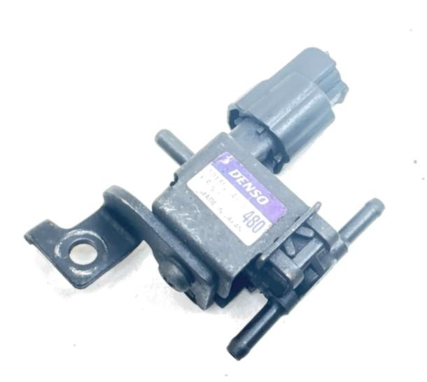 Honda Civic VIII 2006-2011 ventil tlaku 101362-4800