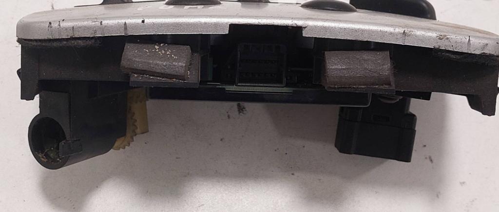 Ford Puma Panel klimatizácie 96FP19A522FA