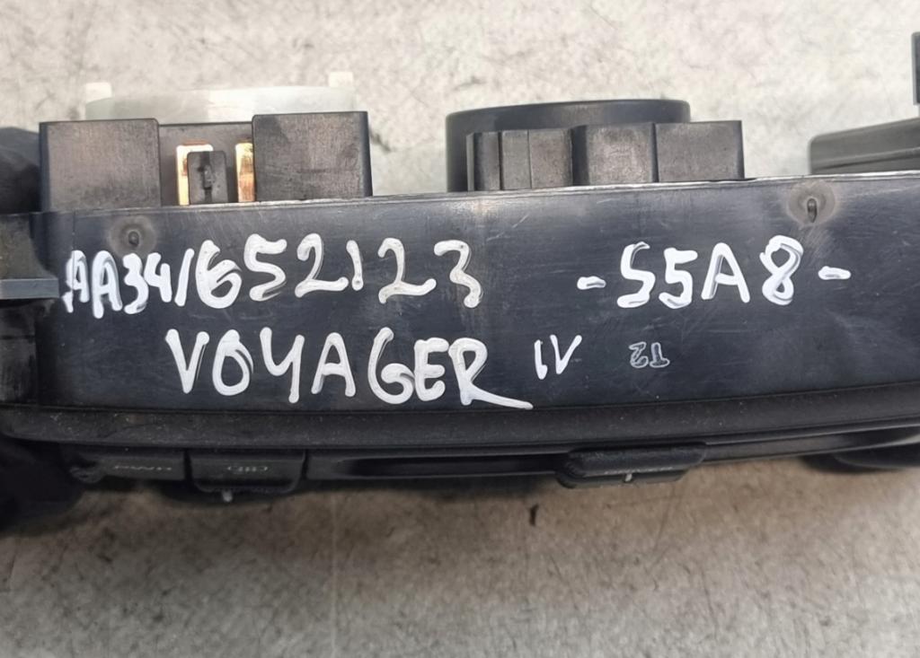 Chrysler Grand voyager 2002 Prepínač: Klimatizácia: Prúd vzduchu: 05005039AA