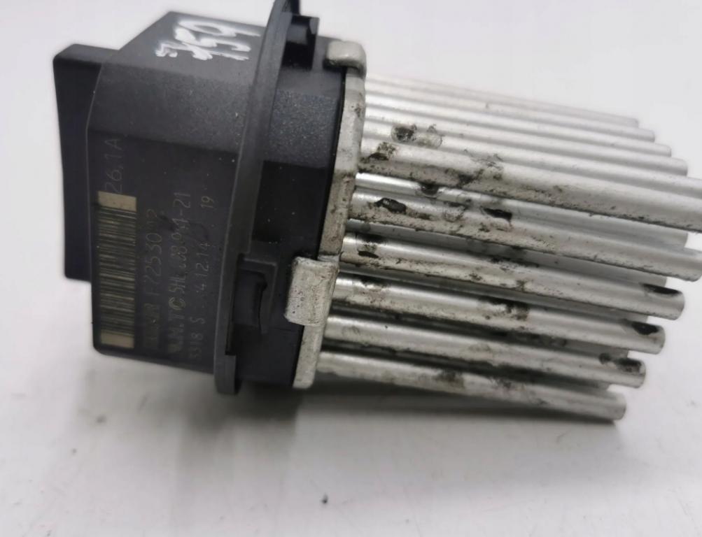 Volvo XC60 2015 rezistor kúrenia vzduchu F7253002