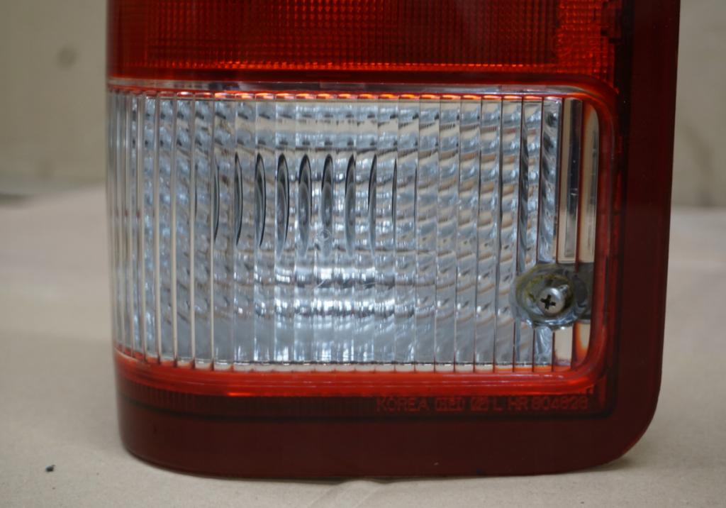 HYUNDAI GALLOPER ĽAVÉ ZADNÉ SVETLO 98-03