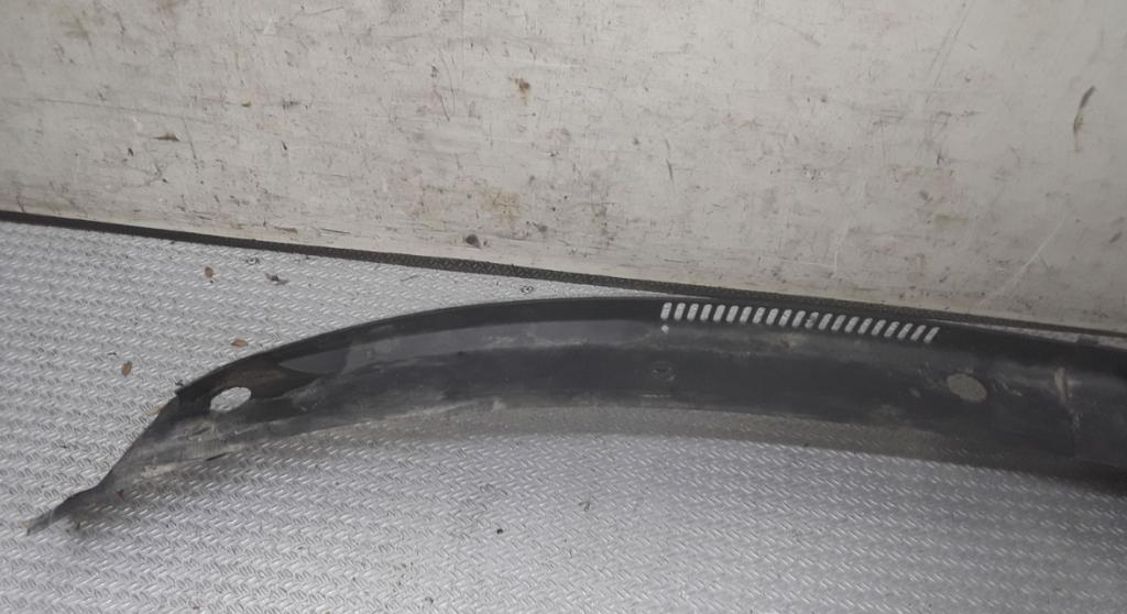 Audi A4 B5 1994-2001 1.6 101 HP manual 74 kW 1595 cm3 5- torpédo 8D1819404A (Torpéda)