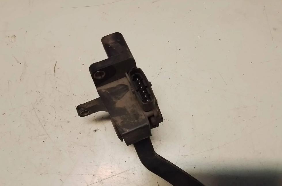 IVECO DAILY III 2.8 JTD Potenciometer plynového pedálu 500344802