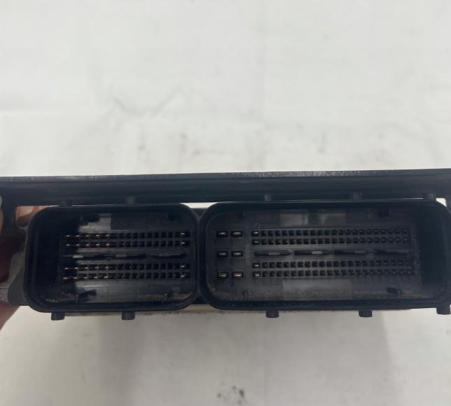 Vw Passat riadiaca jednotka 03G906021RQ