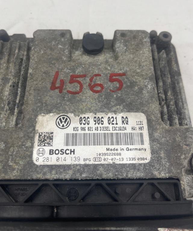 Vw Passat riadiaca jednotka 03G906021RQ