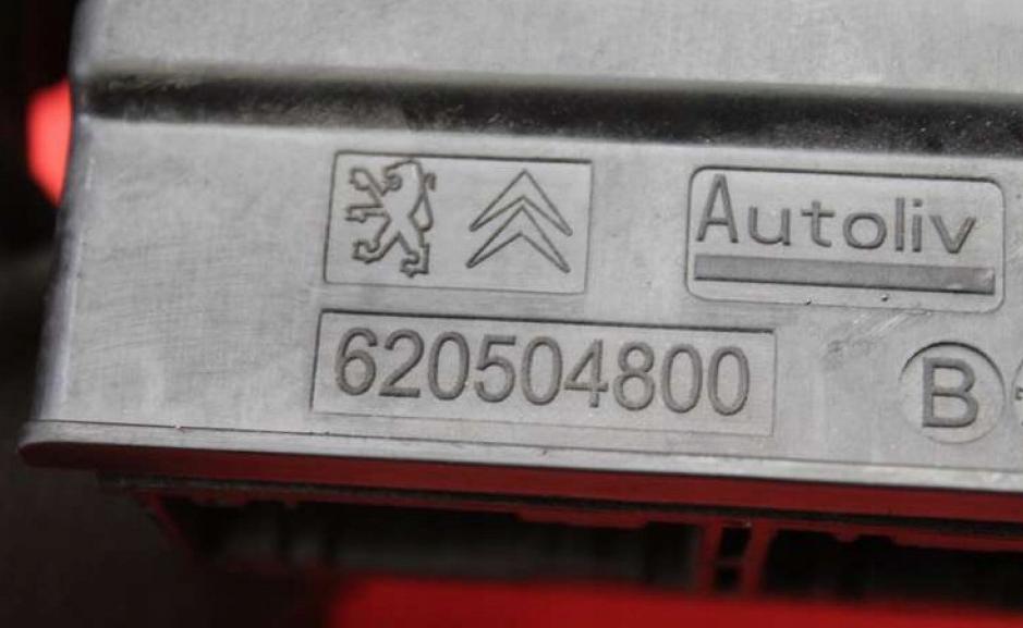 Citroen Berlingo 12-15 snímač AirBag 9803917380