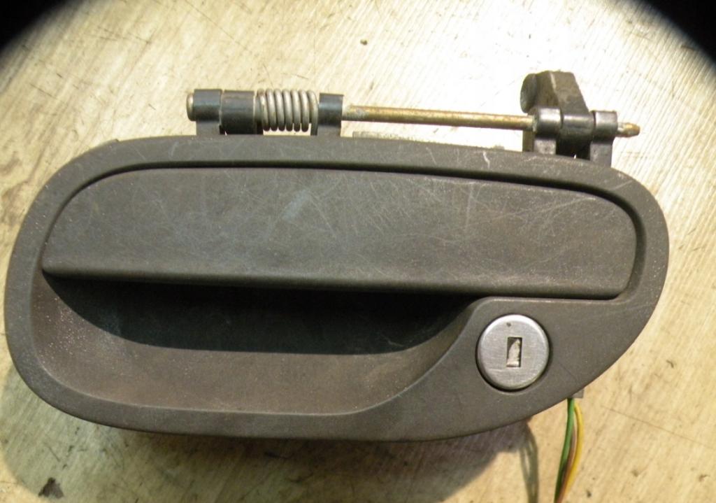 Volvo S40 V40 97-03 Kľučka dverí ľavá predná