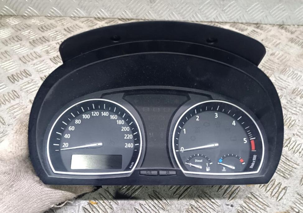 Bmw X3 e83 2003-2010 2.0d 150 HP manual 110 kW 1995 cm3 5- prístrojovka/ budíky 3448323-02 (Prístrojové dosky, displeje)