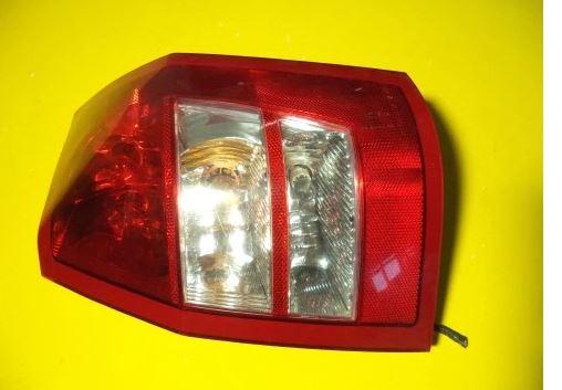 Chrysler 300C  2008 160KW KOMBI 5D 3.0CRD 218KM 04-10 2987 Svetlo zad pravá 04805966AH