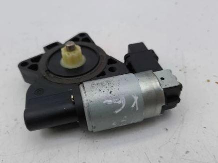 motorček sťahovania okna predný ľavy G22C-5858X Mazda 2 I