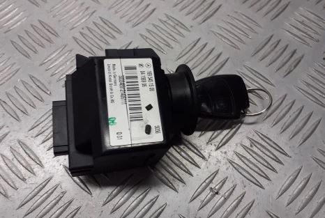 Mercedes w245,spinacia skrynka s klucikom A1695451508