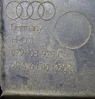 Audi kryt motora 079103925C