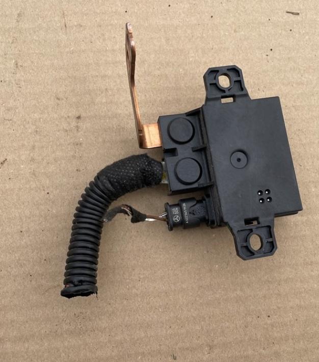 MERCEDES W204 W212  W246 Relé - Modul napetia akumulátora A0009822023
