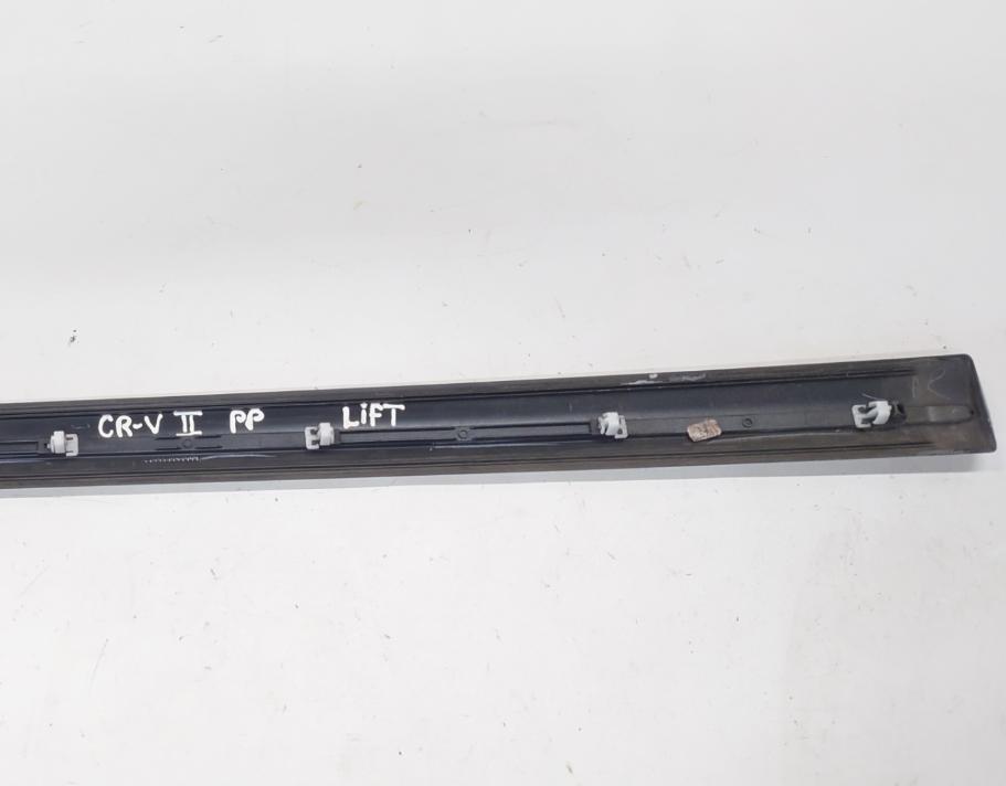 Honda CRV CR-V II lift 2004-2006 Lista celneho skla prava
