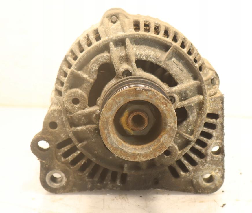 Audi 80 B4 1991  1994 sedan 1.9 TDI diesel MT 66 kW 1993  Alternator 028903025A