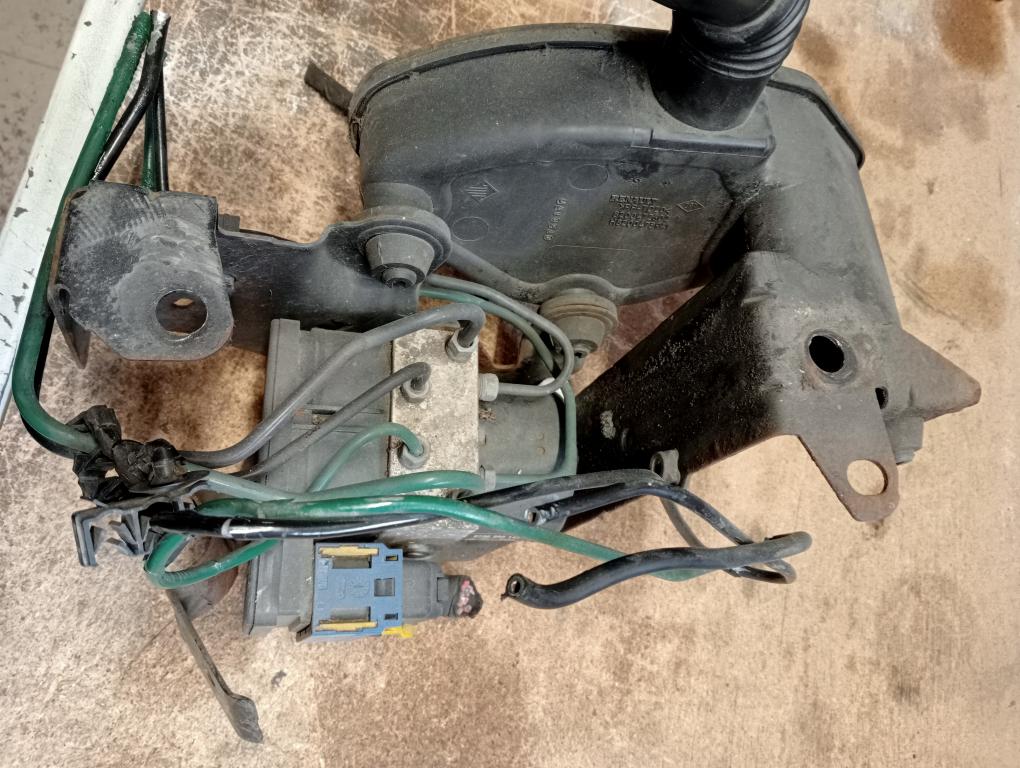Renault Espace IV 1.9DCI Pumpa ABS  8200808145