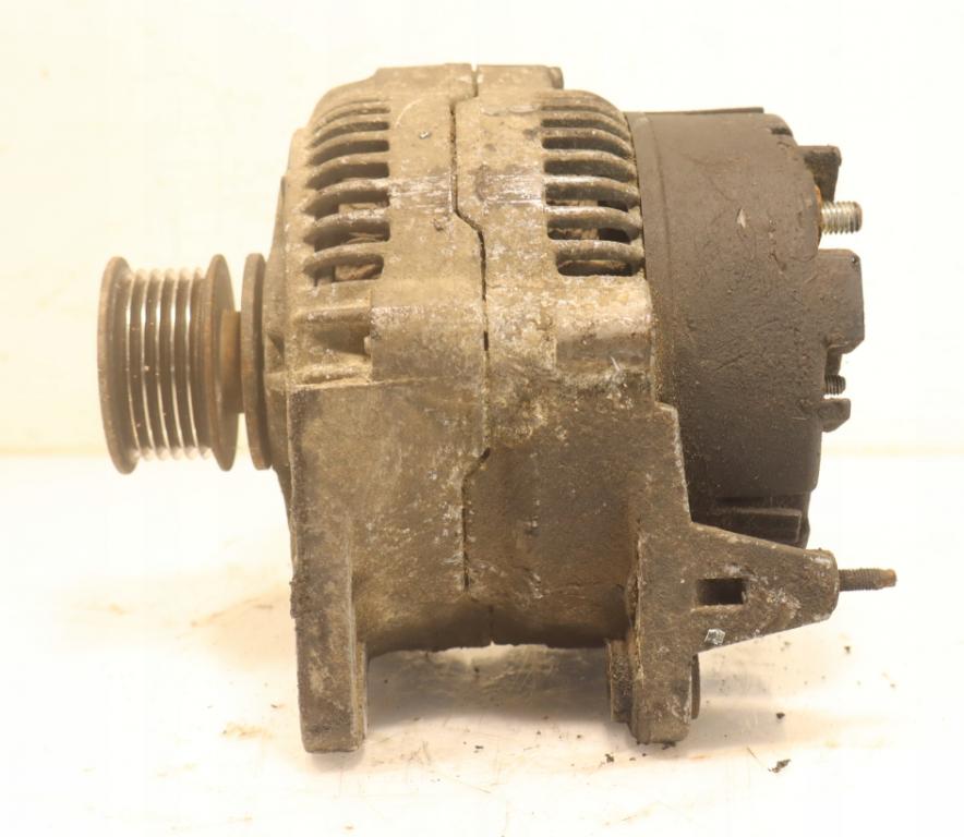 Audi 80 B4 1991  1994 sedan 1.9 TDI diesel MT 66 kW 1993  Alternator 028903025A