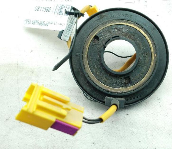 Seat Ibiza II 6K 1993-2002 hatchback 1.4 petrol MT 44 kW 1996  Snimac ulhu natocenia volantu 119039005A