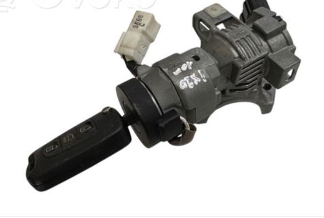 Hyundai ix20 2010-2019 hatchback 1.4 16v petrol MT 66.2 kW 2010  Spinacia skrinka a kluc