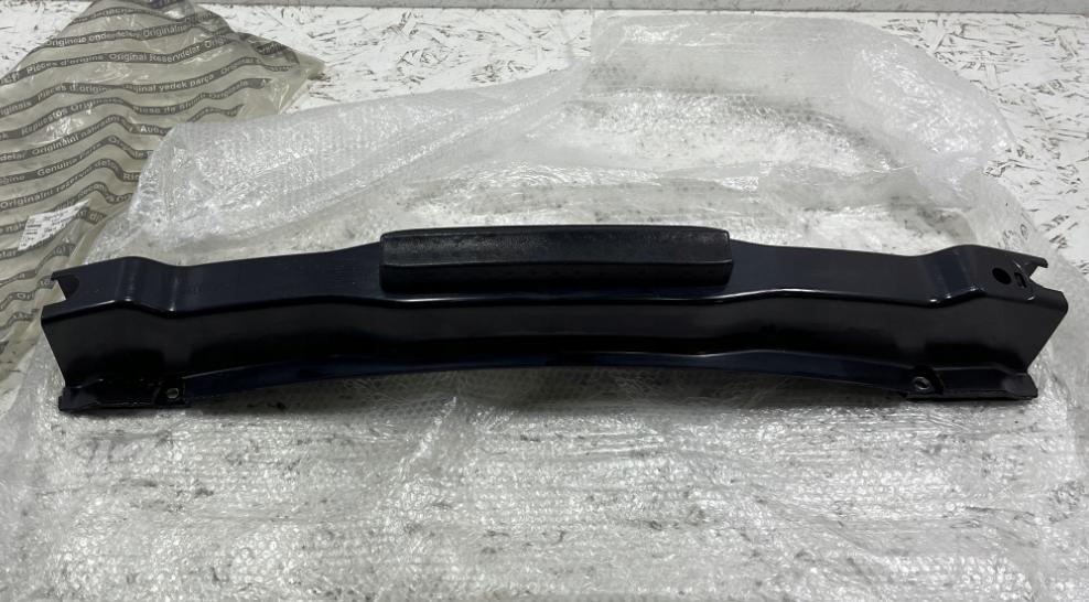 Alfa Romeo Mito 2008-2018 hatchback 1.6 JTD diesel MT 88 kW 2009  Vystuha zadna