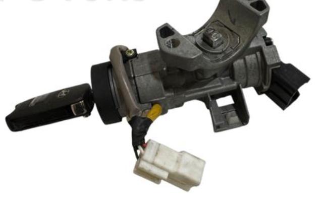 Hyundai ix20 2010-2019 hatchback 1.4 16v petrol MT 66.2 kW 2010  Spinacia skrinka a kluc