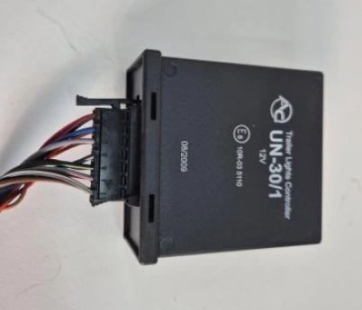 Skoda Octavia II 2004-2013 combi 1.9 TDI diesel MT 77 kW 2005  Modul komfortu  Modul ťažného oka UN-30/1